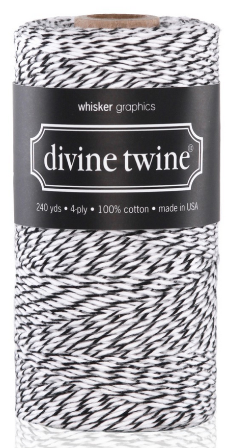 Sznurek Black Licorice Divine Twine - 1 rolka (216m) czarna lukrecja