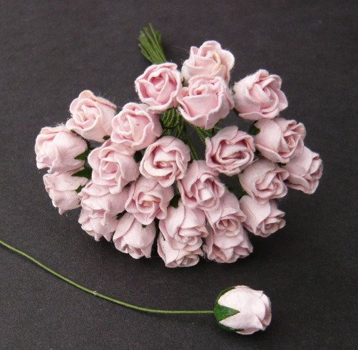 ROSEN geschlossene 8mm 50Stk Scrapbooking Maulbeerpapier Blumen Flower, rosa