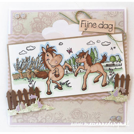 Stempel - Marianne Design - Hetty's in the meadow - łąka, drzewa