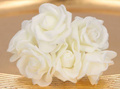 Kwiatki różyczki piankowe ecru