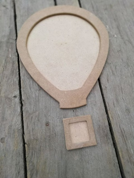 Balon dekoracyjny z ramką 2 w 1 - z koszykiem