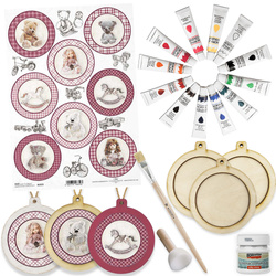 Zestaw startowy do decoupage świąteczny - bombki z  lalkami, misiami i konikami na biegunach w różowej kratce