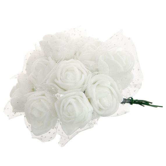 Kwiatki piankowe białe z tiulem