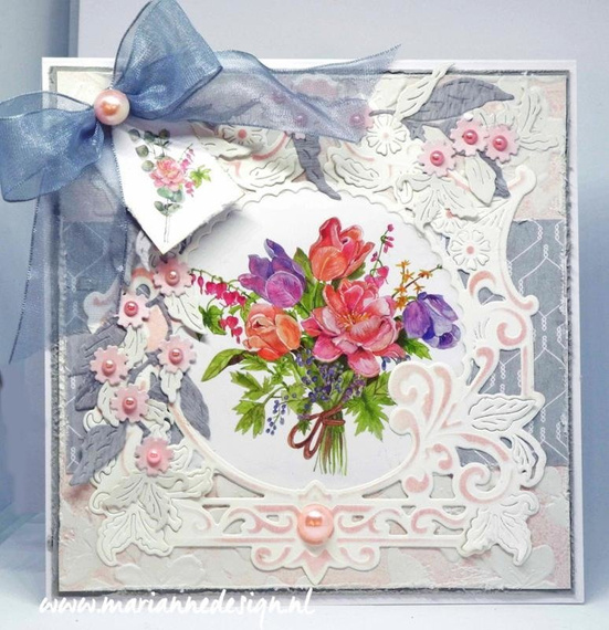 Wykrojnik - Marianne Design - Petra's special circle - kwiatowa ramka