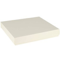Pudełko pełne na kartkę kremowe 15x15x2,5 - Rzeczy z papieru