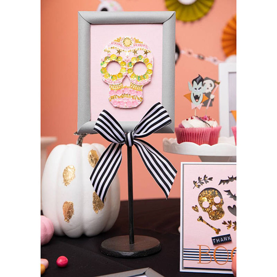 Wykrojnik Sizzix Bigz - Skull by Lisa Jones czaszka