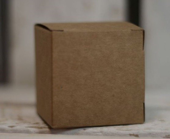 Pudełko na upominki kraft 5x5x5 - Rzeczy z papieru