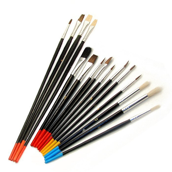 Zestaw malarski - 15 pędzli (płaskie i okrągłe) i paletka