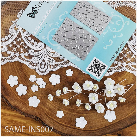 Wykrojnik do papieru - Scrapandme - Kwiatki INS007
