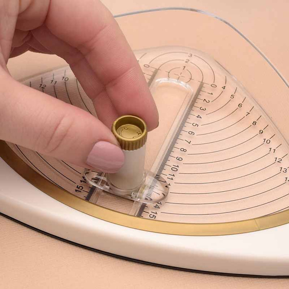 Narzędzie do wycinania kół Circle Cutter + mata - Vaessen Creative