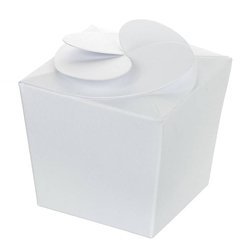 Pudełko na upominki kwiatek białe - Rzeczy z papieru