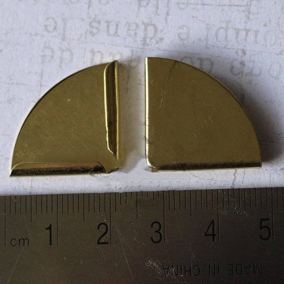 Narożnik metalowy A22B złoty 1szt.